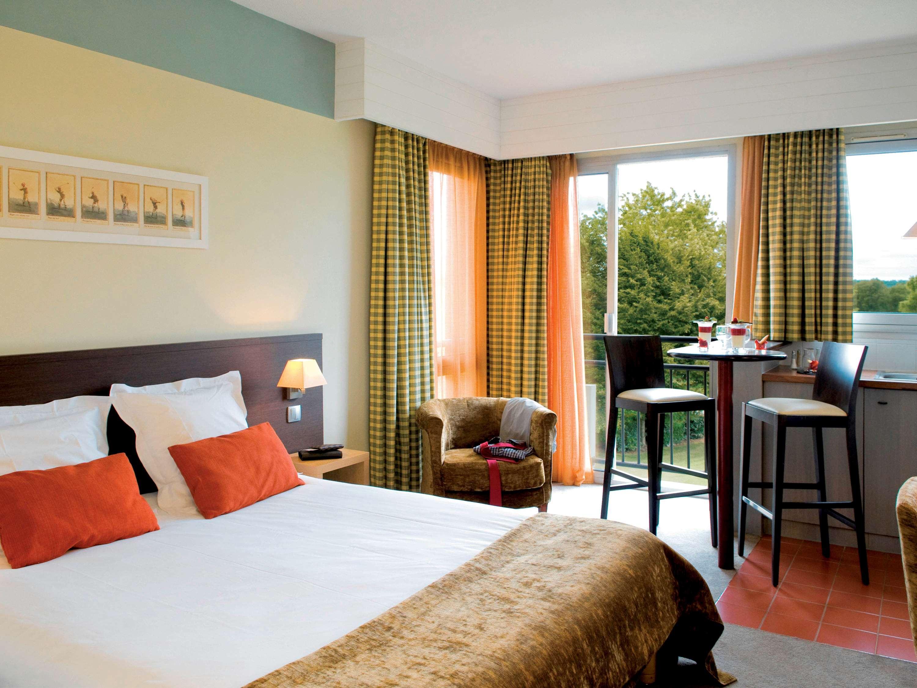 Mercure Toulouse Aeroport Golf De Seilh Bagian luar foto
